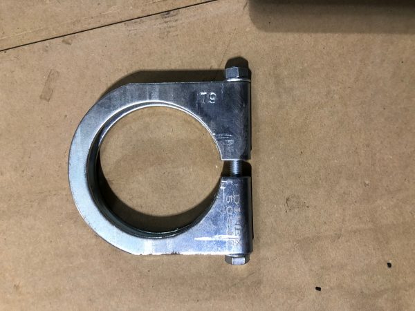 IVECO FRONT PIPE EXHAUST CLAMP. 75E15. 18 ......NOT. 75E17 or Tecter.