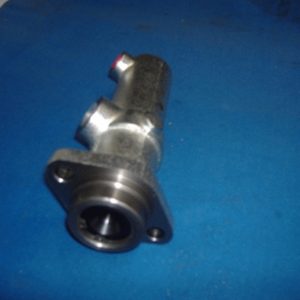 Iveco Brake Master Cylinder To Fit 75e15 75e17