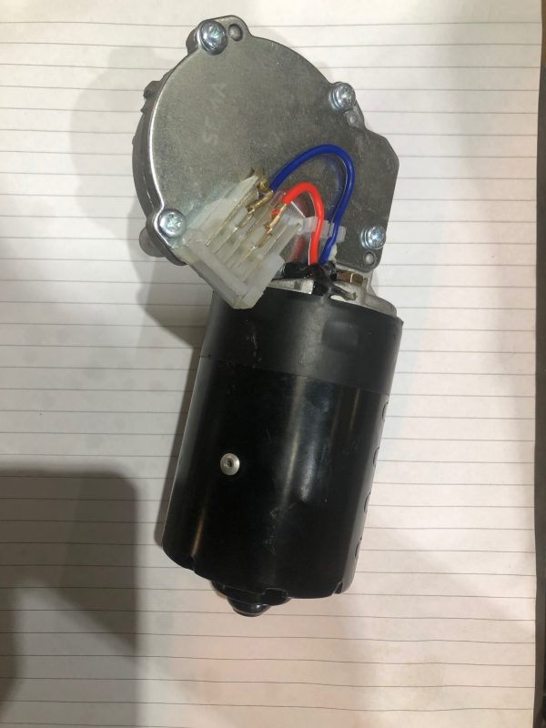 Ford Cargo 12 volt Wiper Motor after market part (You need to join your wiring up )If you are not complement enough to fit it, then please do not buy it.