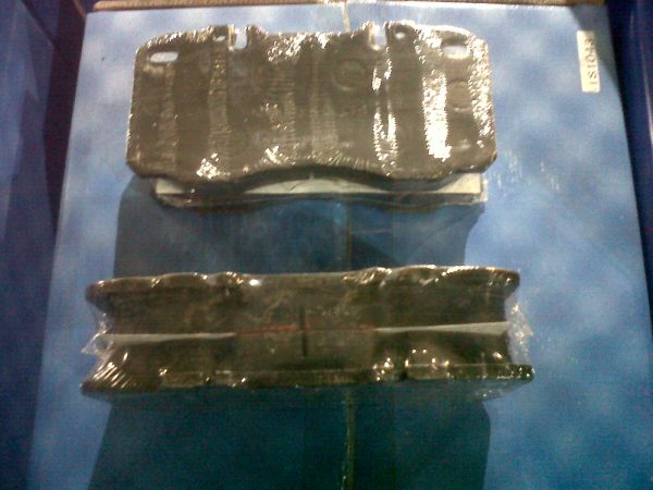 Ford Cargo Brake Pads To Fit All Disc Brake models 0609/0709/0809/ 0811/0813/0815